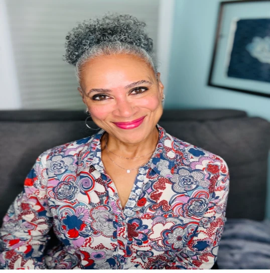 Trae Bodge — Smart Shopping Expert and TV commentator on Today Show, GMA, and NBC Nightly News